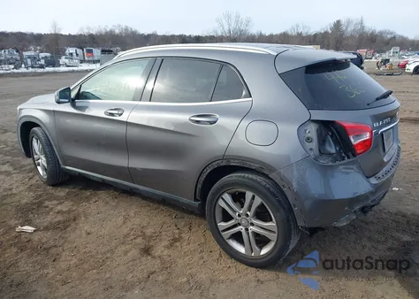 2015 Mercedes-Benz Gla 250 4Matic z USA, uszkodzony, nr VIN WDCTG4GB3FJ114580